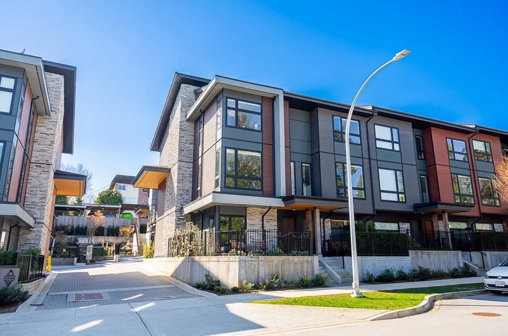 7 50 SEAVIEW DRIVE, Port Moody, BC — Residential for Sale - Main Photo