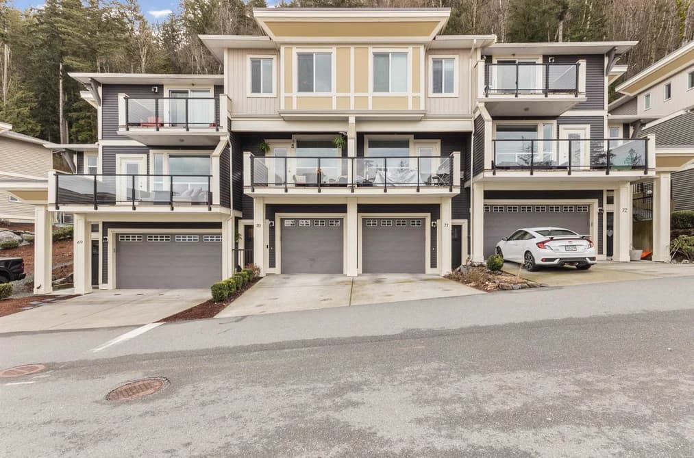 70 6026 LINDEMAN STREET, Chilliwack, BC — Residential for Sale - Main Photo