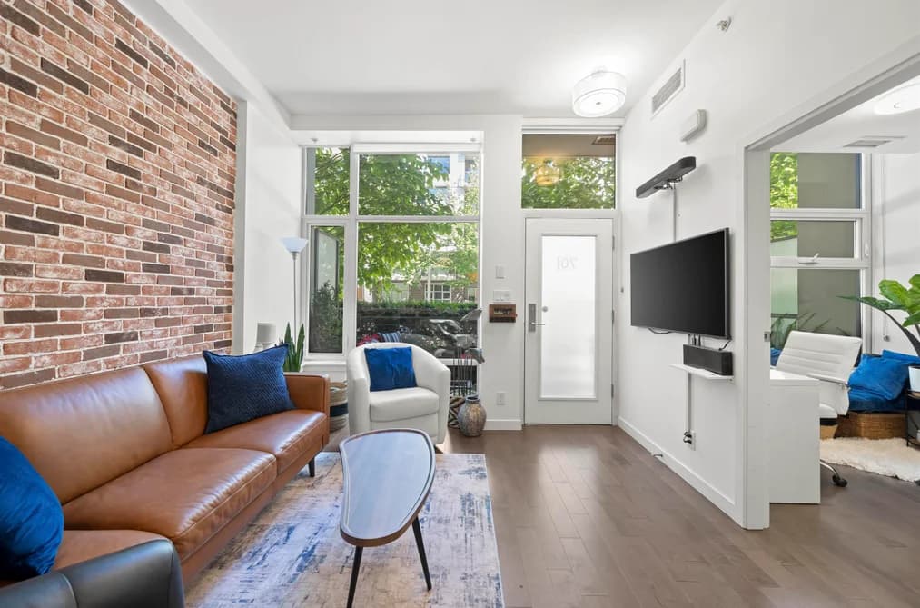 70 W 1ST AVENUE, Vancouver, BC — Residential for Sale - Main Photo