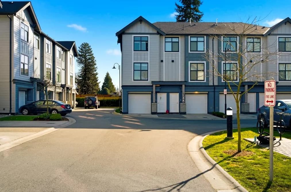 701 2267 MCKENZIE ROAD, Abbotsford, BC — Residential for Sale - Photo 2