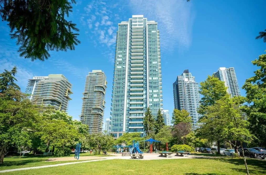 701 6463 SILVER AVENUE, Burnaby, BC — Residential for Sale - Main Photo