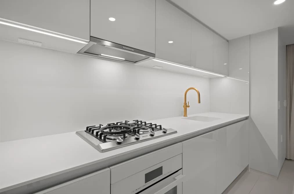 702 1033 NELSON STREET, Vancouver, BC — Residential for Sale - Photo 2