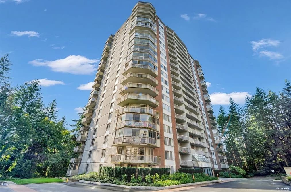 702 2024 FULLERTON AVENUE, North Vancouver, BC — Residential for Sale - Main Photo