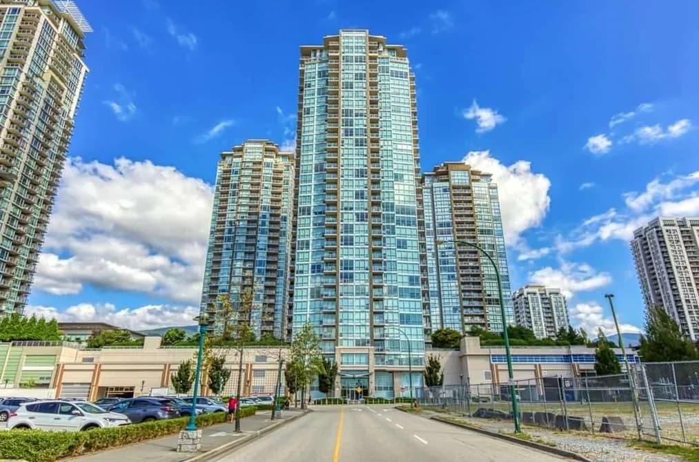 702 2975 ATLANTIC AVENUE, Coquitlam, BC — Residential for Sale - Main Photo