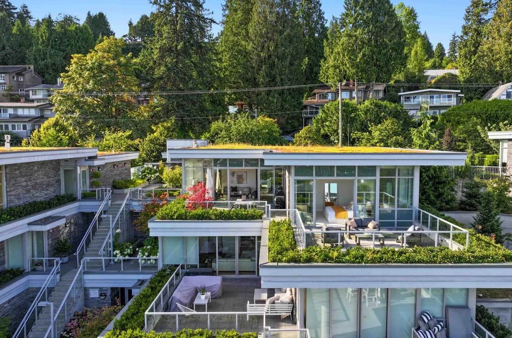 702 876 KEITH ROAD, West Vancouver, BC — Residential for Sale - Photo 2