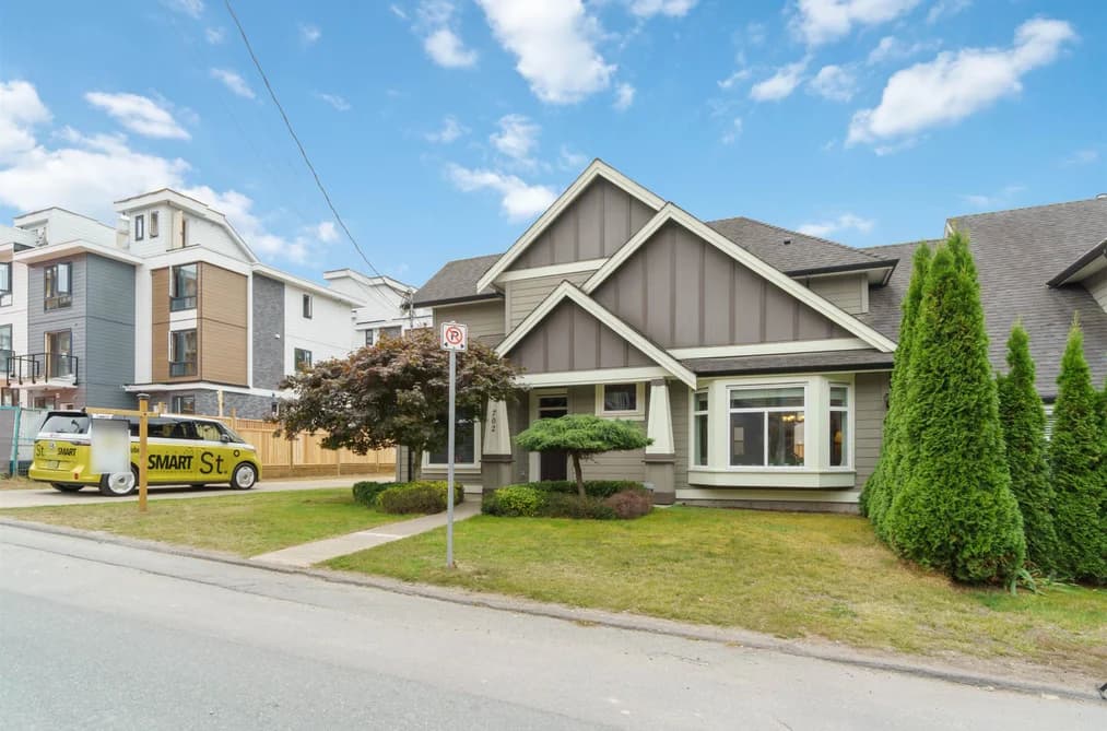 702 GROVER AVENUE, Coquitlam, BC — Residential for Sale - Main Photo