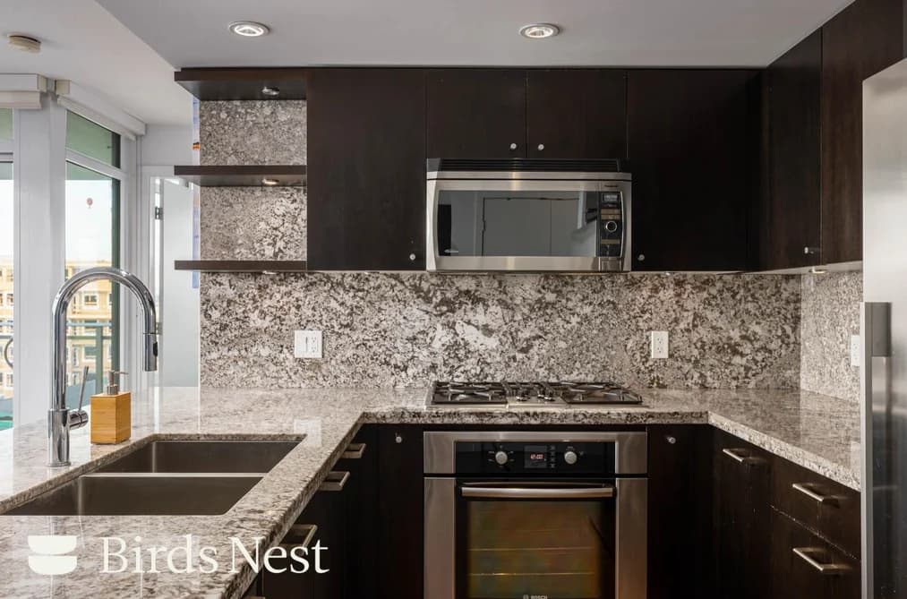 703 1455 GEORGE STREET, White Rock BC V4B 3Z5 - Photo 1