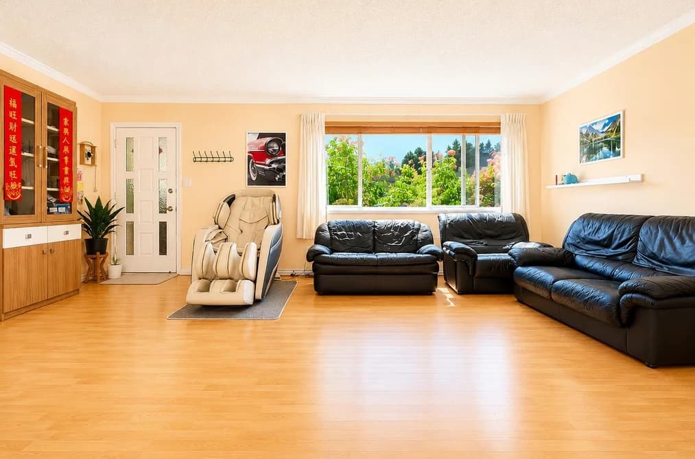 7031 LINDSAY ROAD, Richmond, BC — Residential for Sale - Photo 2
