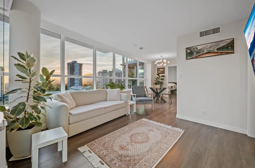 704 125 E 14TH STREET, North Vancouver, BC — Residential for Sale - Photo 2