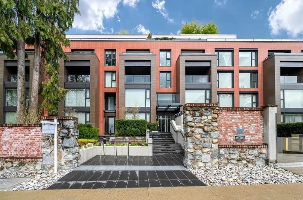 704 1571 W 57TH AVENUE, Vancouver, BC — Residential for Sale - Photo 2