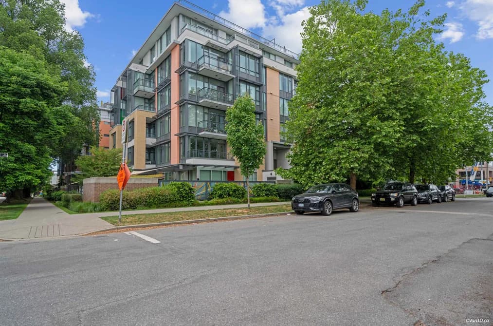 704 2565 MAPLE STREET, Vancouver, BC — Residential for Sale - Photo 2