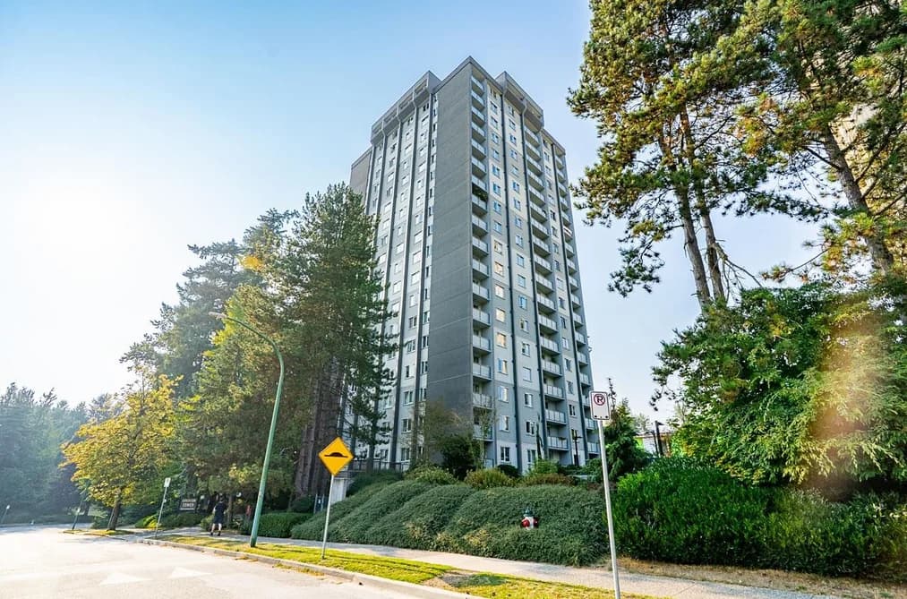 704 9541 ERICKSON DRIVE, Burnaby, BC — Residential for Sale - Main Photo