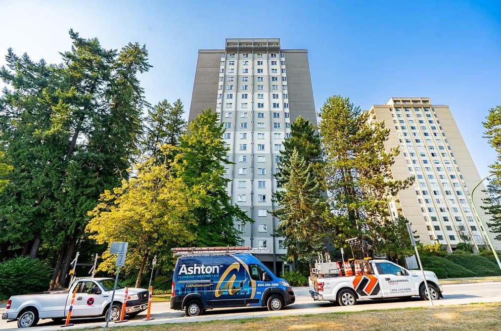 704 9541 ERICKSON DRIVE, Burnaby, BC — Residential for Sale - Photo 2