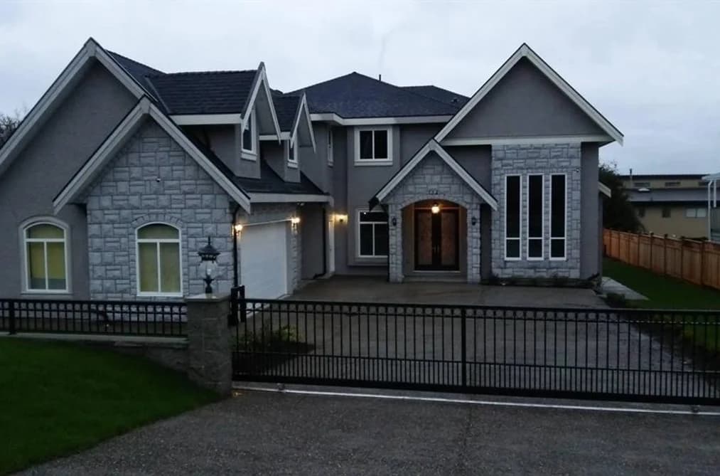 704 QUADLING AVENUE, Coquitlam, BC — Residential for Sale - Main Photo