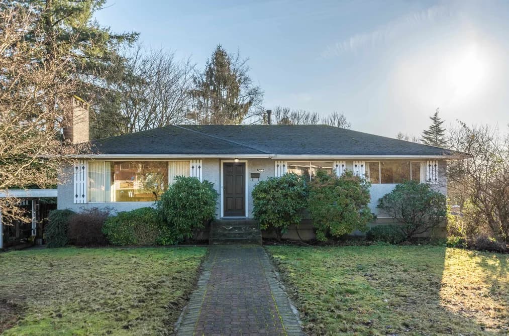 7046 HILLVIEW STREET, Burnaby, BC — Residential for Sale - Photo 2