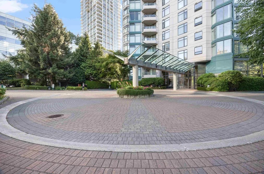 705 4505 HAZEL STREET, Burnaby, BC — Residential for Sale - Photo 2