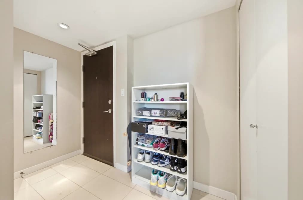 705 7225 ACORN AVENUE, Burnaby, BC — Residential for Sale - Photo 2