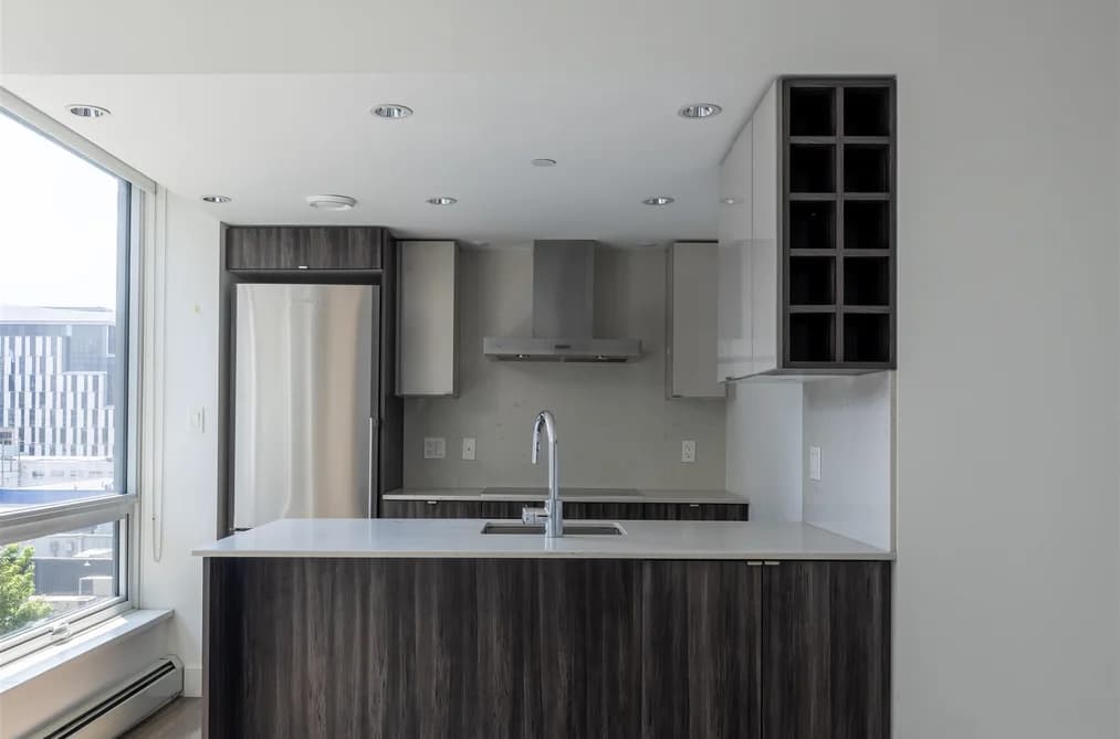 706 1788 COLUMBIA STREET, Vancouver, BC — Residential for Sale - Photo 2