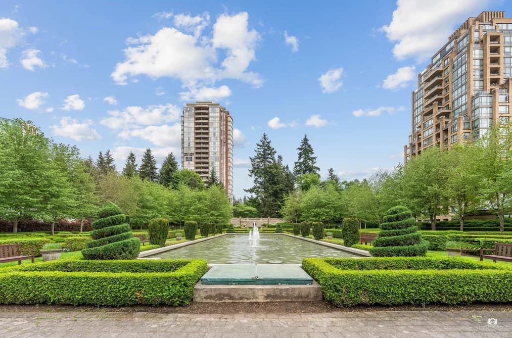 706 6833 STATION HILL DRIVE, Burnaby, BC — Residential for Sale - Main Photo