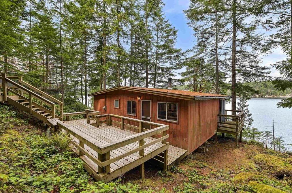 707 WILKS ROAD, Mayne Island, BC — Residential for Sale - Main Photo