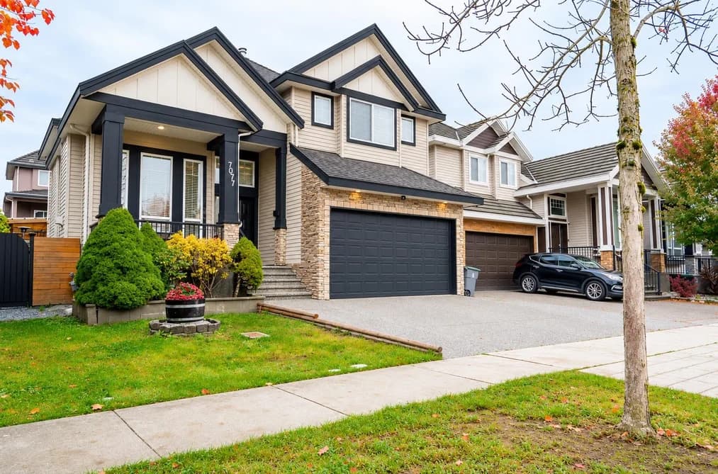 7077 149A STREET, Surrey, BC — Residential for Sale - Photo 2