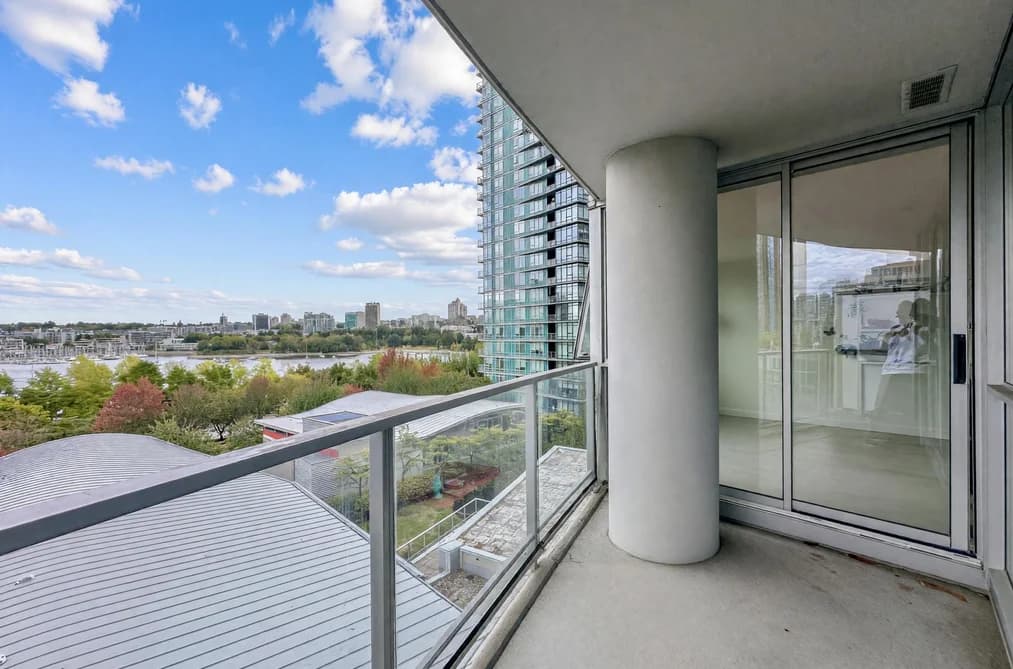 708 1408 STRATHMORE MEWS, Vancouver, BC — Residential for Sale - Photo 2