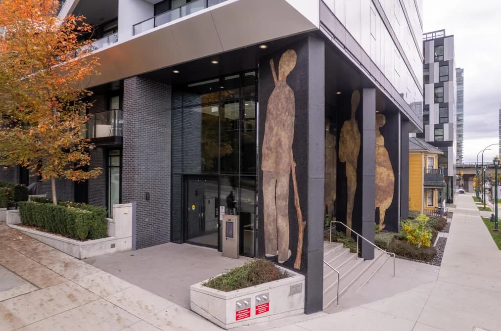 708 889 PACIFIC STREET, Vancouver, BC — Residential for Sale - Photo 2