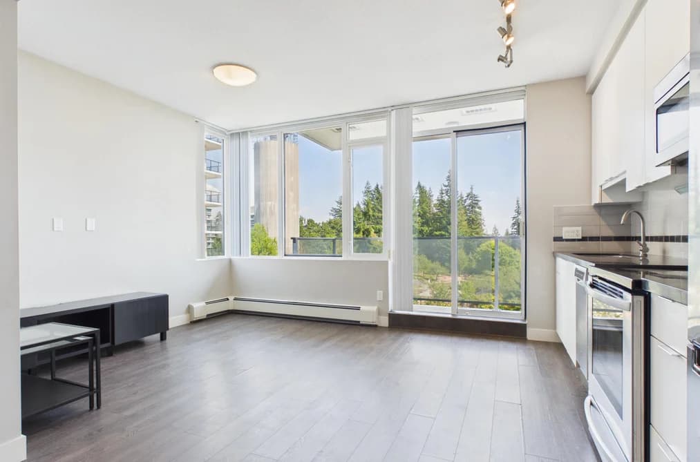 708 9025 HIGHLAND COURT, Burnaby, BC — Residential for Sale - Photo 2
