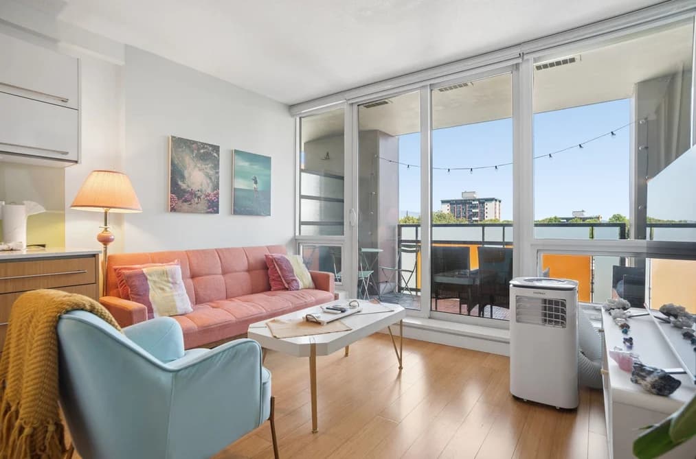 709 718 MAIN STREET, Vancouver, BC — Residential for Sale - Main Photo