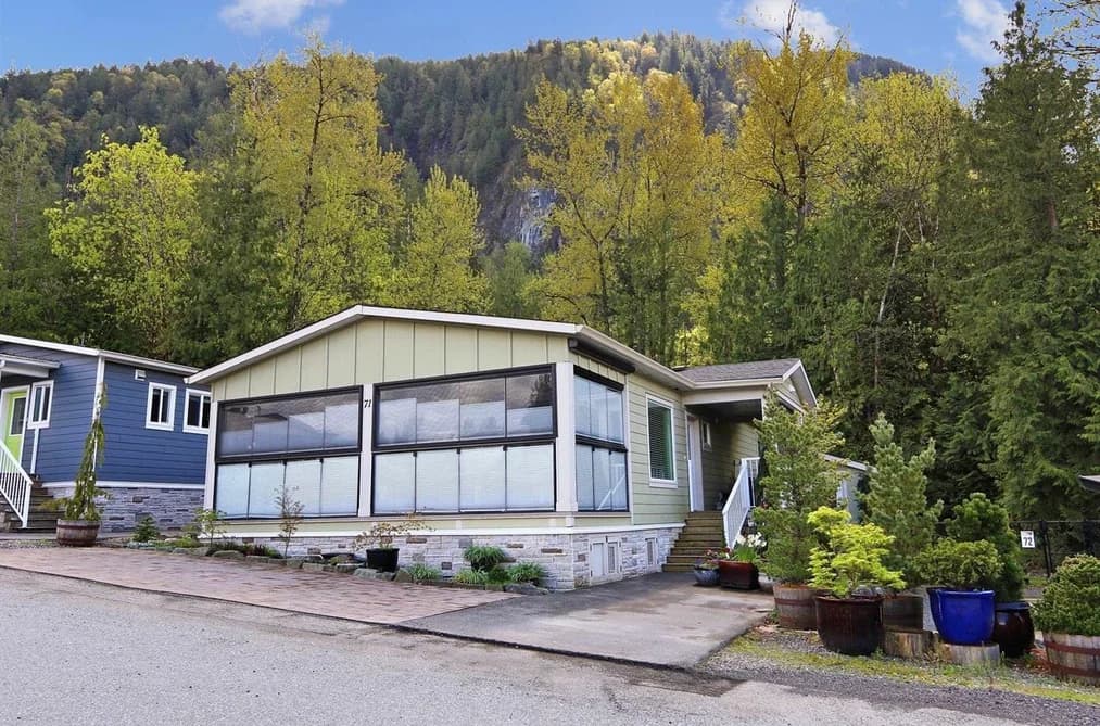 71 53480 BRIDAL FALLS ROAD, Chilliwack, BC — Residential for Sale - Photo 2