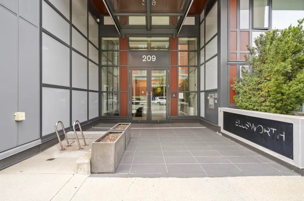 710 209 E 7TH AVENUE, Vancouver, BC — Residential for Sale - Photo 2