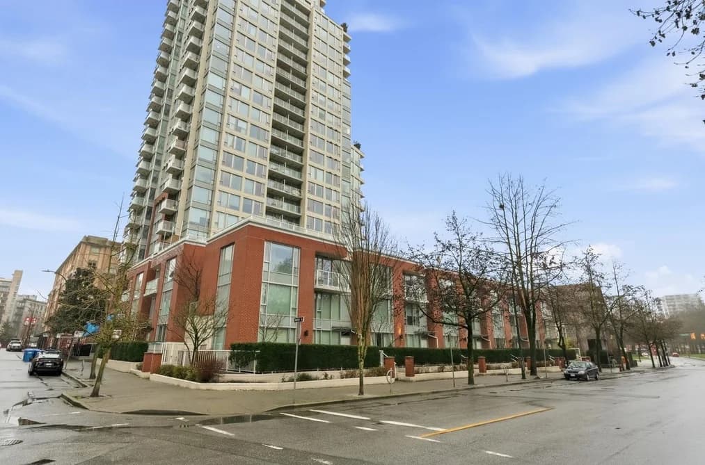 710 550 TAYLOR STREET, Vancouver, BC — Residential for Sale - Photo 2