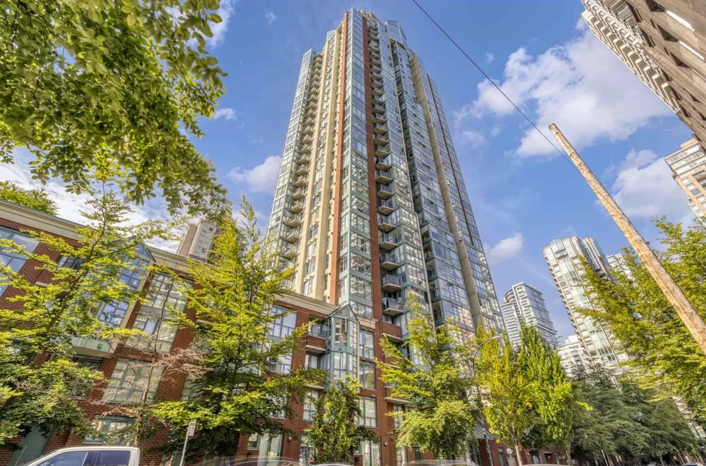 710 939 HOMER STREET, Vancouver, BC — Residential for Sale - Photo 2