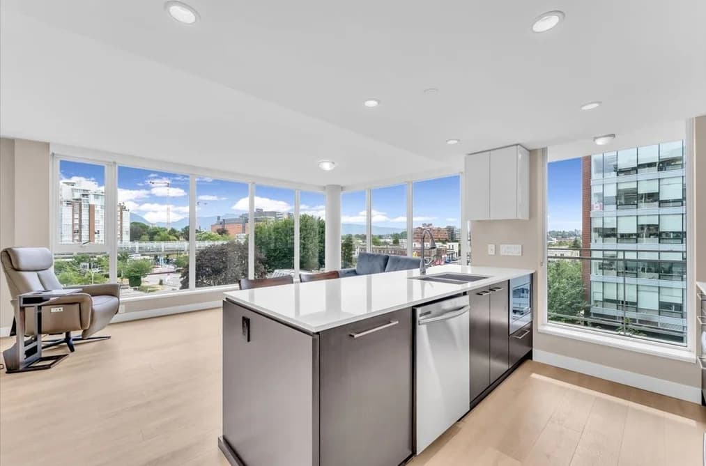 713 1618 QUEBEC STREET, Vancouver, BC — Residential for Sale - Photo 2