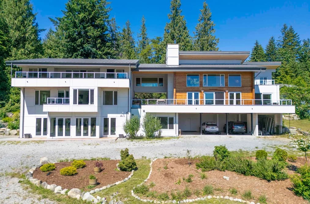 714 SULLIVAN ROAD, Roberts Creek, BC — Residential for Sale - Main Photo
