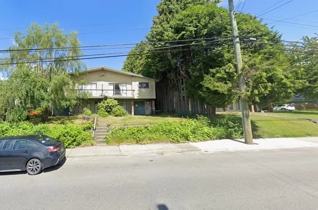 7141 10 AVENUE, Burnaby BC V3K 4L5 - Photo 1