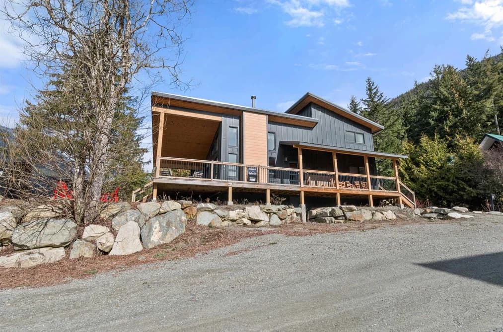71449 OLD YALE PRINCETON HIGHWAY, Hope, BC — Residential for Sale - Photo 2