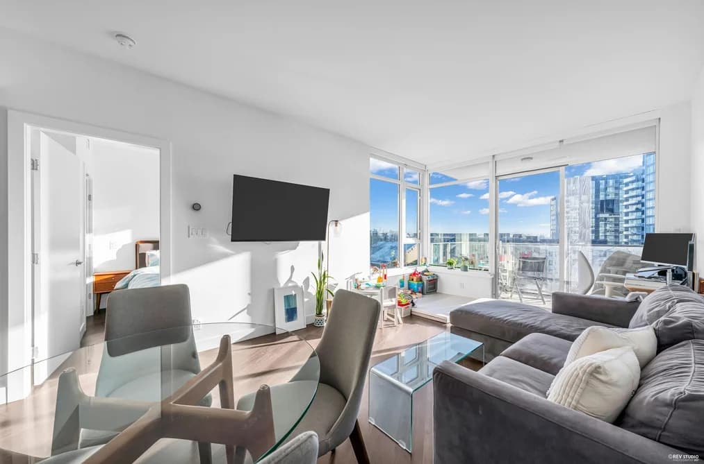 716 3557 SAWMILL CRESCENT, Vancouver, BC — Residential for Sale - Photo 2
