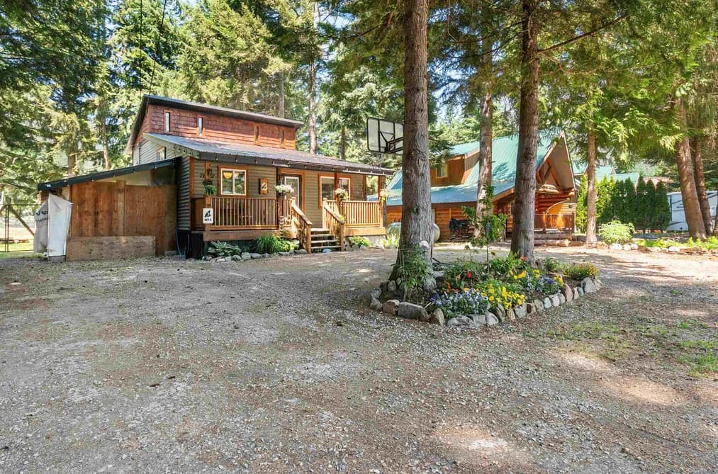 71777 MEADOW ROAD, Hope, BC — Residential for Sale - Photo 2