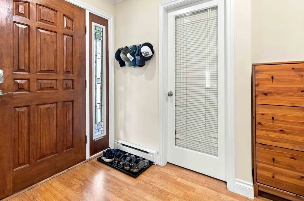 718 DELESTRE AVENUE, Coquitlam, BC — Residential for Sale - Photo 2