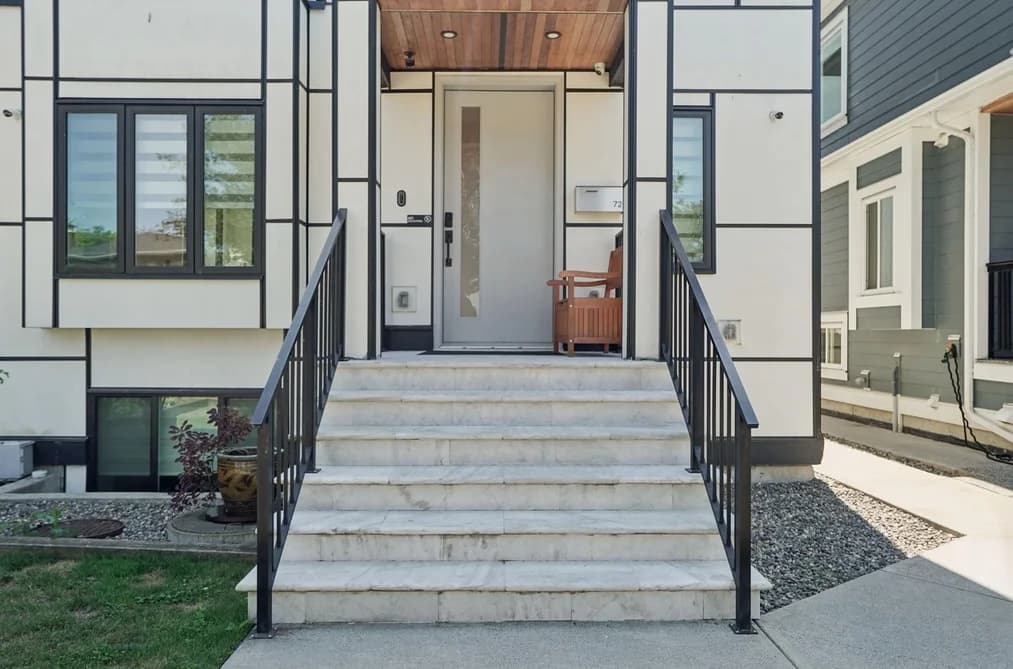 72 E 57TH AVENUE, Vancouver, BC — Residential for Sale - Photo 2