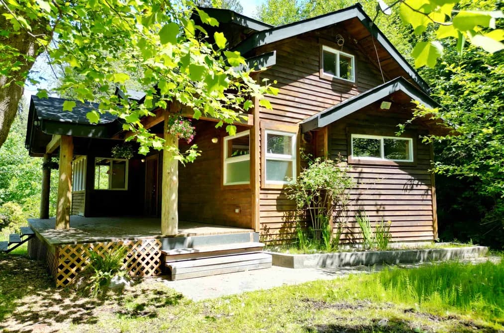 722 WEST BAY ROAD, Gambier Island, BC — Residential for Sale - Main Photo