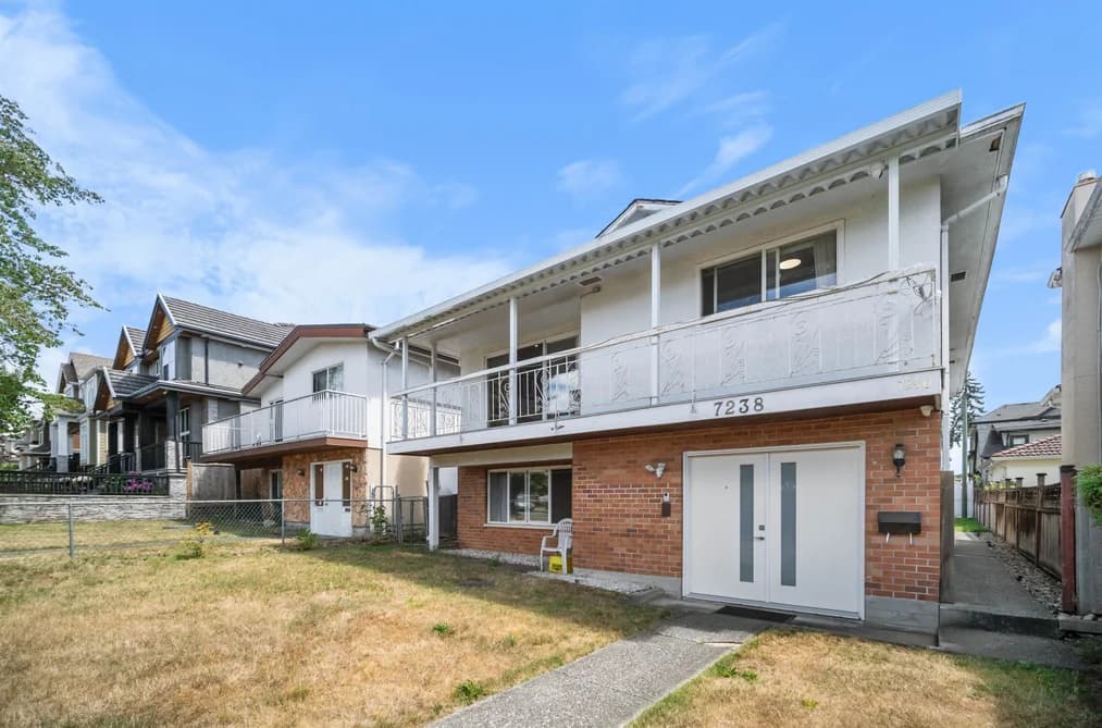 7238 STIRLING STREET, Vancouver, BC — Residential for Sale - Photo 2