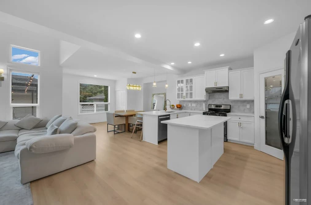 7260 197 STREET, Langley, BC — Residential for Sale - Photo 2
