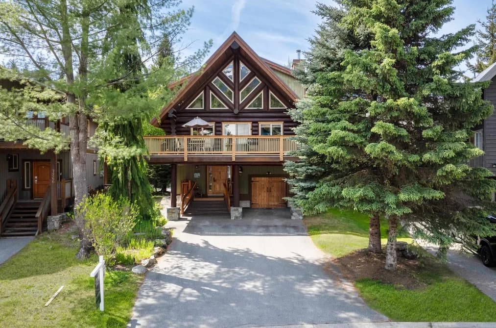 7270 SPRUCE GROVE CIRCLE, Whistler, BC — Residential for Sale - Main Photo