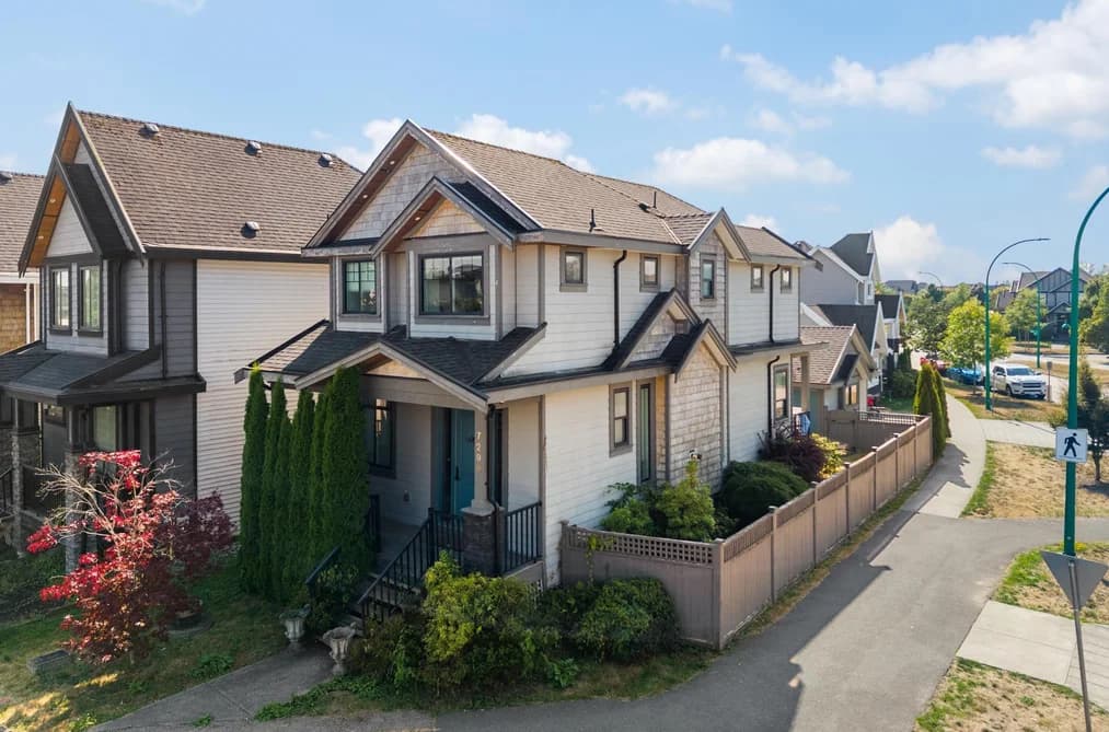 7299 194A STREET, Surrey, BC — Residential for Sale - Photo 2