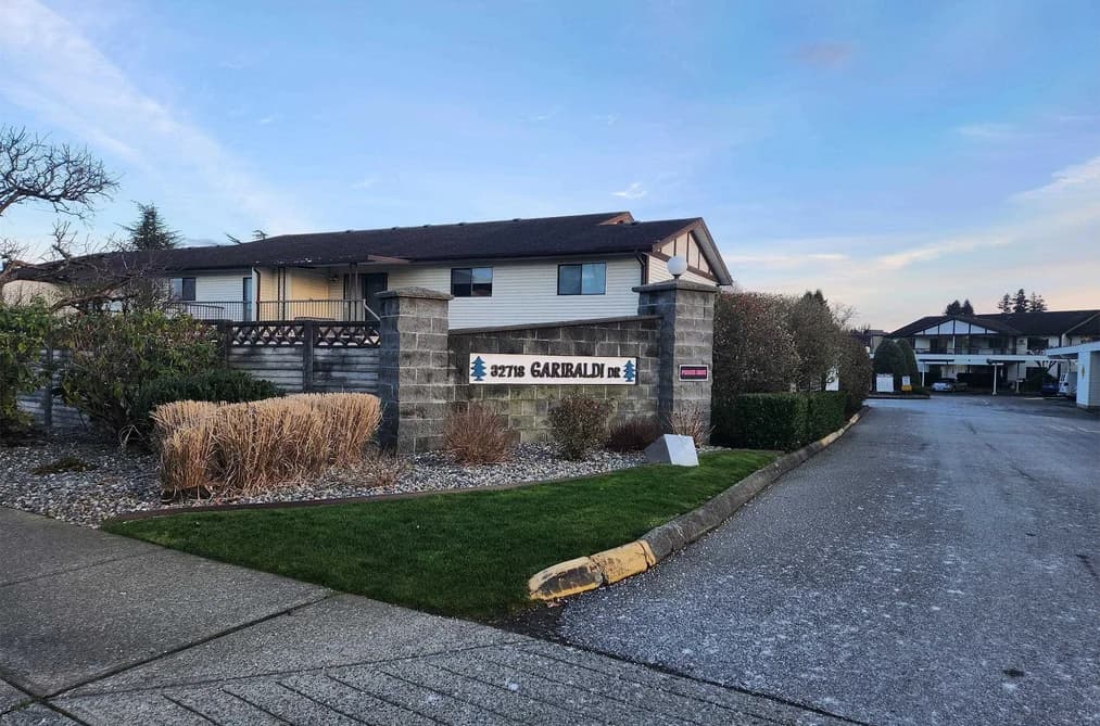 73 32718 GARIBALDI DRIVE, Abbotsford, BC — Residential for Sale - Main Photo