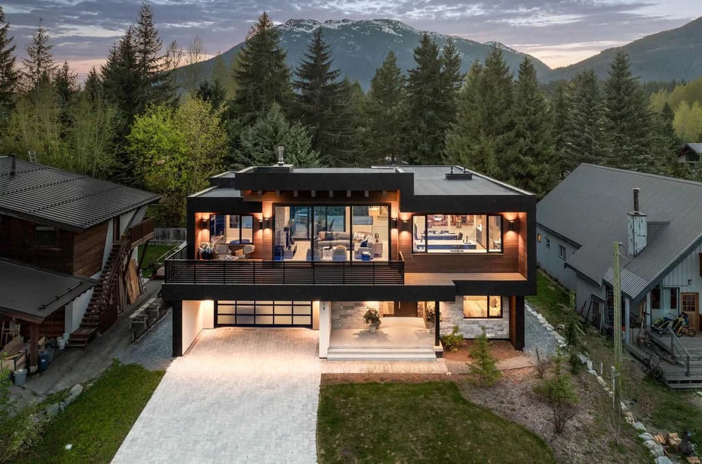 7313 TONI SAILER LANE, Whistler, BC — Residential for Sale - Photo 2