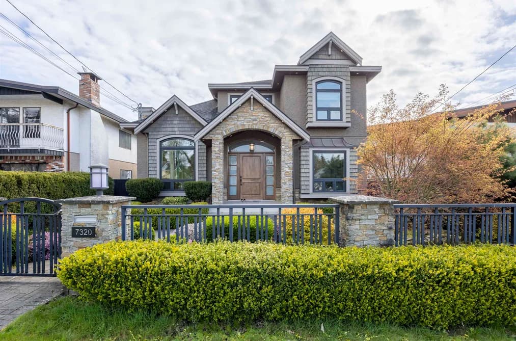7320 DOW AVENUE, Burnaby, BC — Residential for Sale - Photo 2