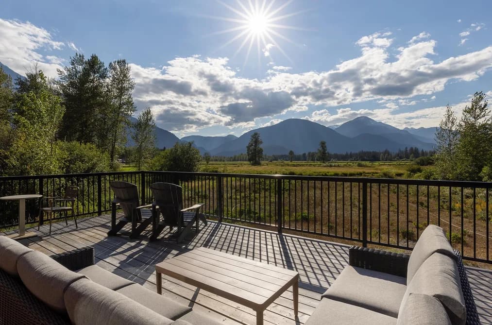 7320 MACRAE ROAD, Pemberton, BC — Residential for Sale - Main Photo
